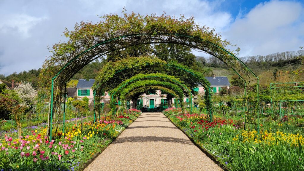 Monet’s Giverny ~ Like Stepping into One of His Paintings! 5 Giverny Arbors