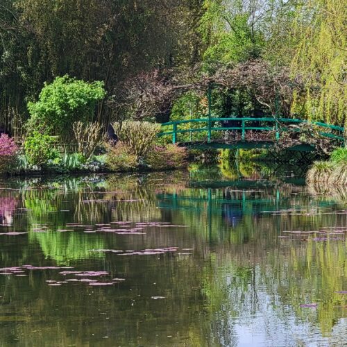 Giverny bridge over the pond