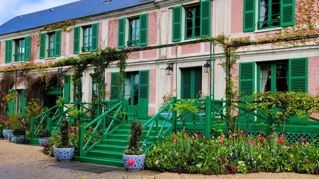 Monet’s Giverny ~ Like Stepping into One of His Paintings! 12 Monet's House