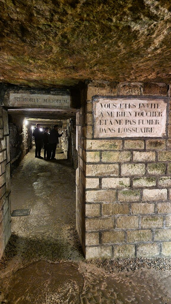 Paris Catacombs ~ Where Locals Are Dead Serious About History! 5 Paris Catacombs beginning